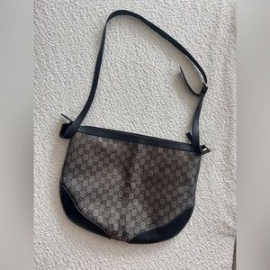 GUCCI Vintage Crossbody Bag